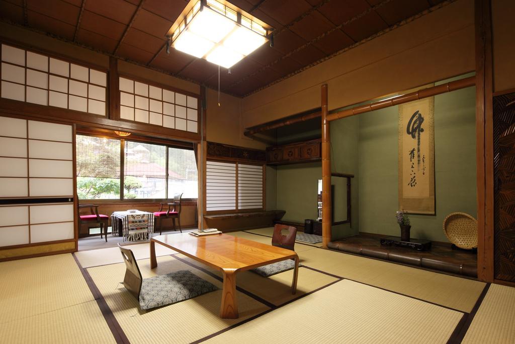 Shimizu Ryokan Yufu Eksteriør billede