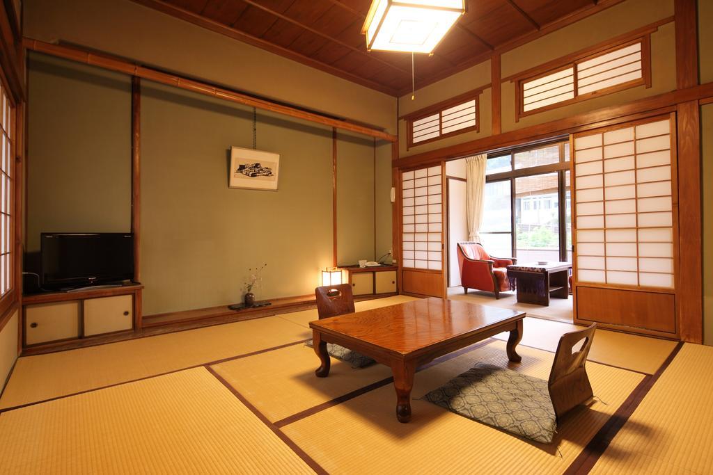 Shimizu Ryokan Yufu Eksteriør billede